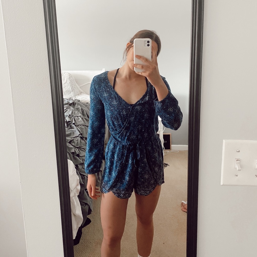 Hollister blue patterned romper